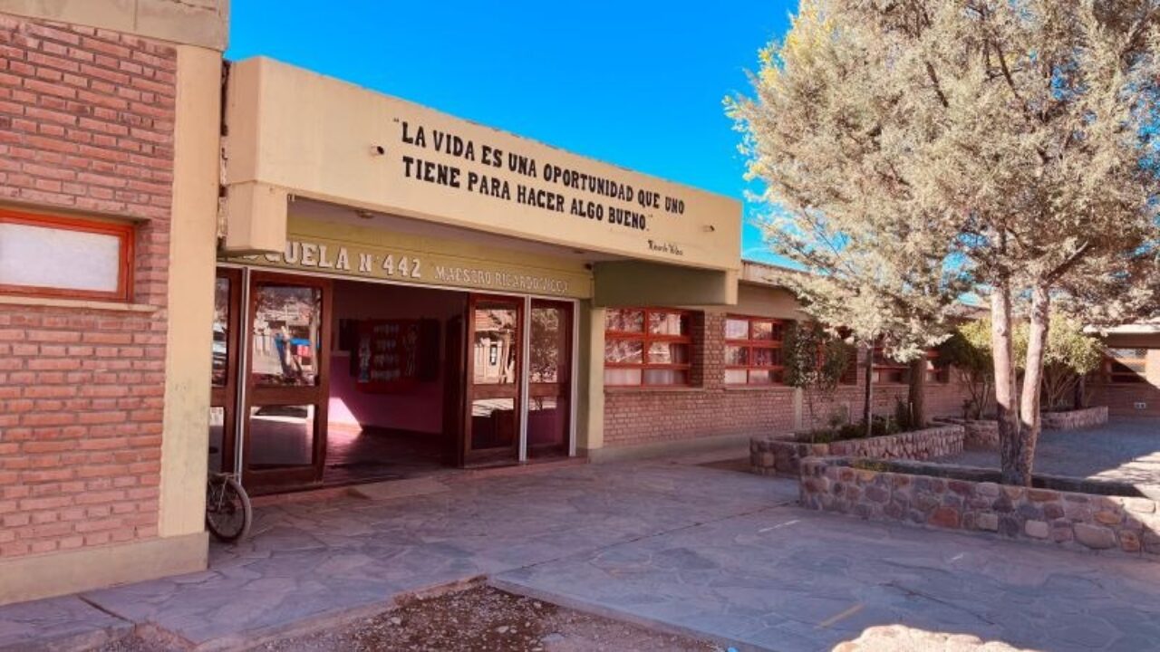 La Escuela 442 «Maestro Ricardo Vilca» se prepara para el inicio de clases