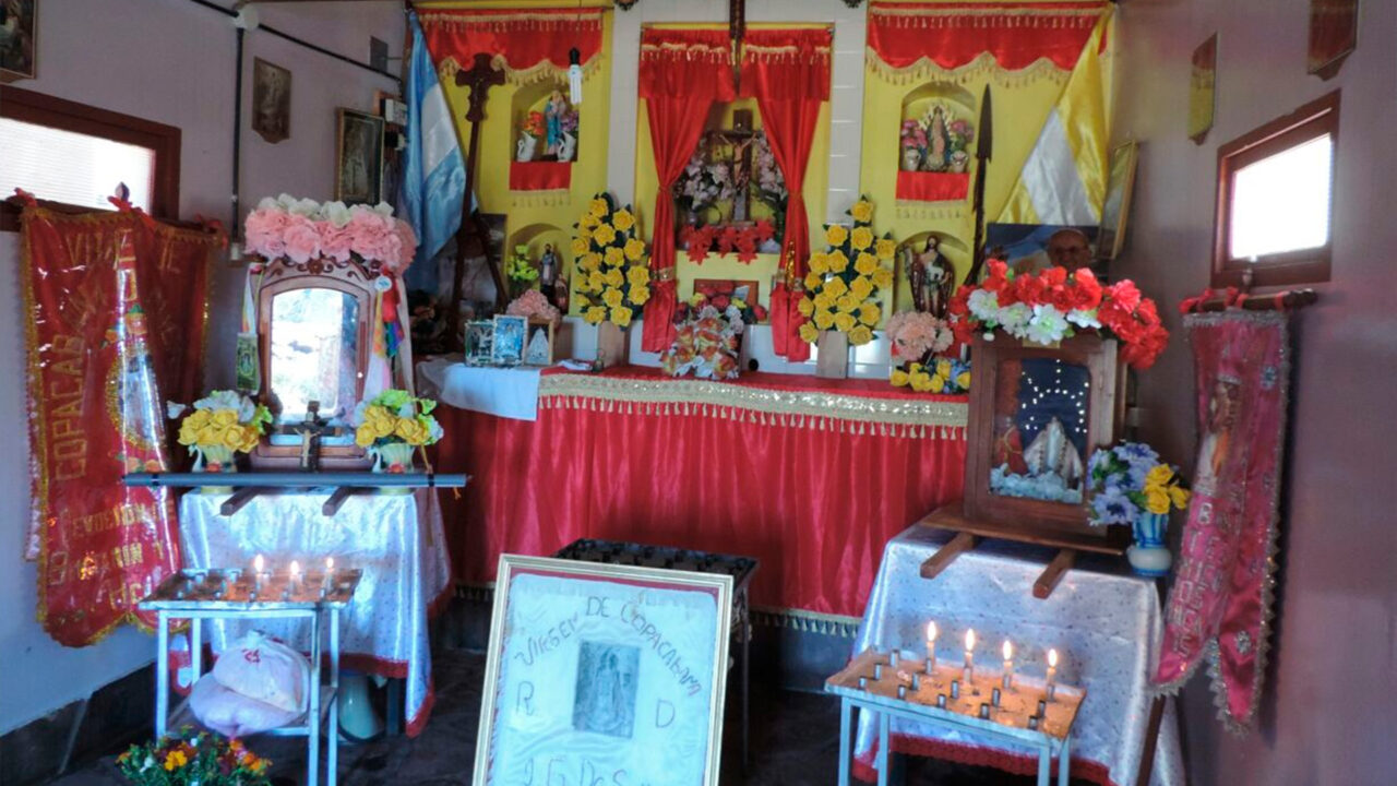 La Virgen de Cuchillaco, bajo del cerro, para reafirmar la fe de sus devotos en Humahuaca